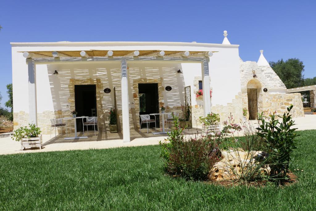 Residence Spadalunga San Michele Salentino Luaran gambar