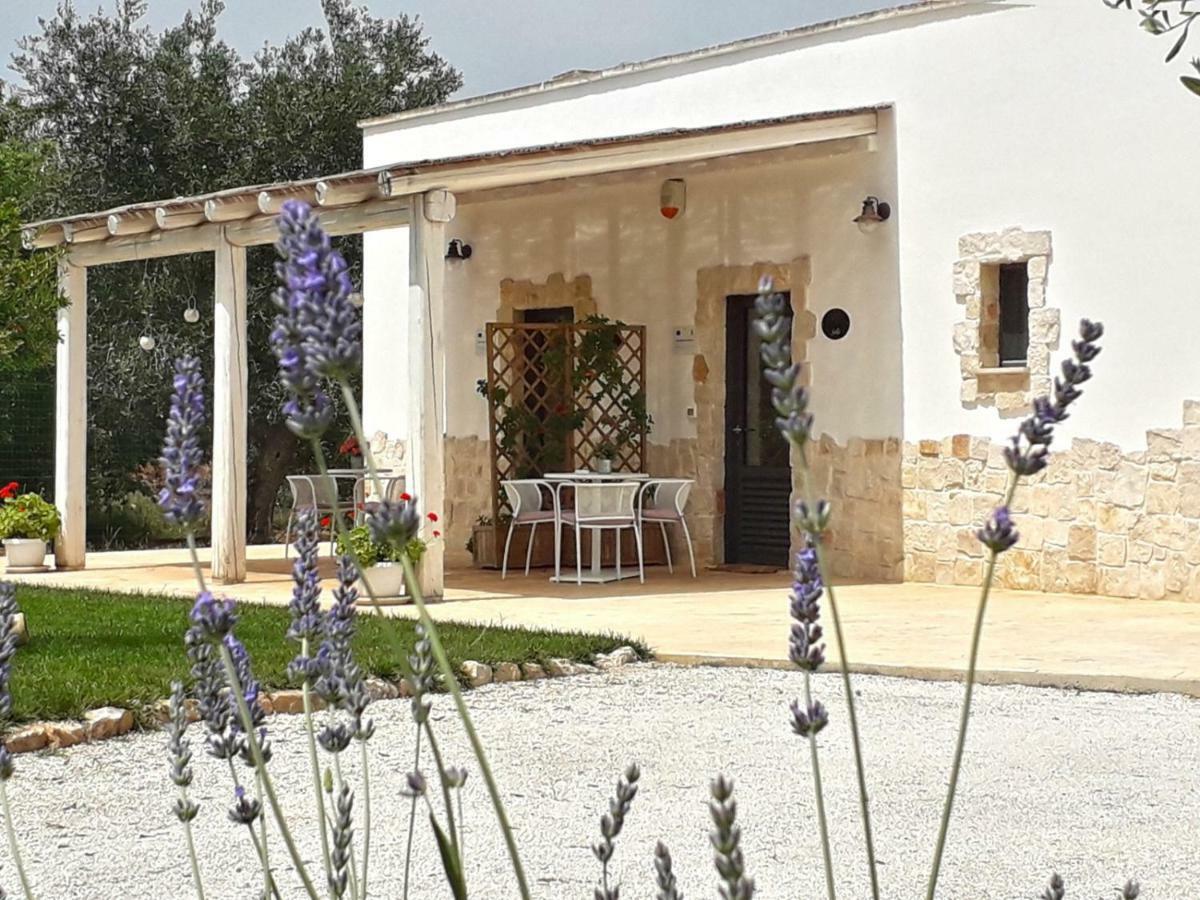 Residence Spadalunga San Michele Salentino Luaran gambar